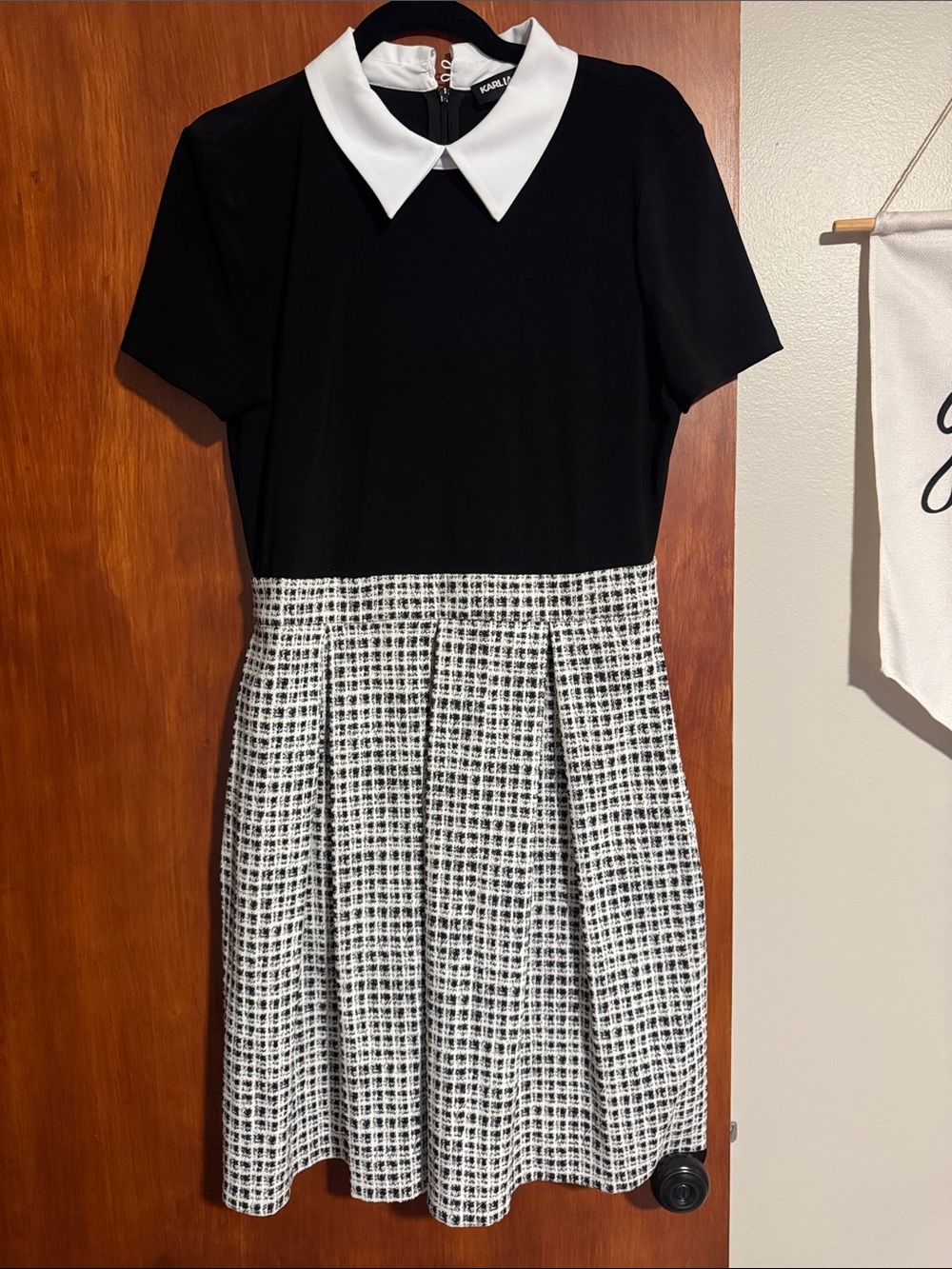 Karl Lagerfield Black and White Collared Dress with Patterned Skirt sz 10